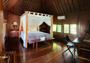 Phòng Giường Đôi Có Ban Công (Double Room with Balcony)