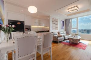 Căn Hộ 2 Phòng Ngủ (Two-Bedroom Apartment)
