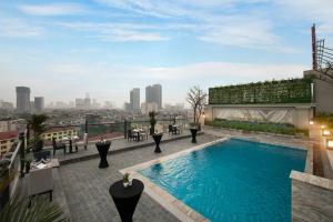 Phòng cao cấp giường đôi hoặc 2 giường (Premium Double or Twin Room)