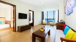 Suite Premier Nhìn ra Biển - 2 Phòng ngủ (Premier Suite with Sea View - Two Bedroom)