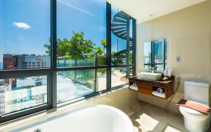 Suite Grand Nhìn ra Biển - 2 Phòng ngủ (Grand Suite with Sea View - Two Bedroom)