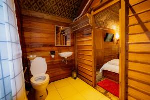 Phòng Tiêu Chuẩn Giường Đôi Lớn (Standard Queen Room)