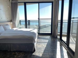 Phòng Có Giường Cỡ Queen Nhìn Ra Biển (Queen Room with Sea View)