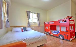Phòng Gia Đình Có Vòi Sen (Family Room with Shower)