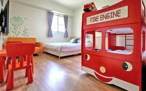 Phòng Gia Đình Có Vòi Sen (Family Room with Shower)