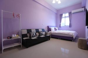 Nhà 4 Phòng Ngủ (Four-Bedroom House)