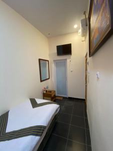 Phòng Đơn Có Phòng Tắm Riêng (Single Room with Private Bathroom)
