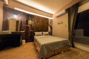Phòng Giường Đôi Có Ban Công (Double Room with Balcony)