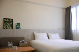 Phòng Giường Đôi Có Ban Công (Double Room with Balcony)