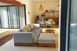 Nhà 2 Phòng Ngủ (Two-Bedroom House)
