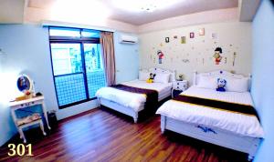 Phòng 4 Người Có Phòng Tắm (Quadruple Room with Bathroom)