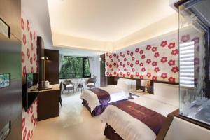Phòng 2 Giường Đơn Nhìn Ra Núi (Twin Room with Mountain View)