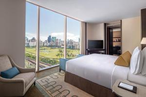 King One Bedroom Astoria Suite