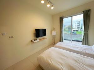Phòng 2 giường đơn có ban công (Twin Room with Balcony)