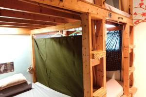 Phòng tập thể – Chỉ cho nữ (Dormitory Room - Female Only)