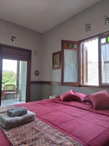 Phòng Giường Đôi Có Ban Công (Double Room with Balcony)