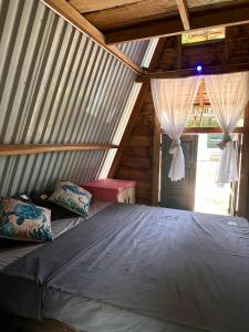 Phòng có giường cỡ King nhìn ra cảnh núi non (King Room with Mountain View)
