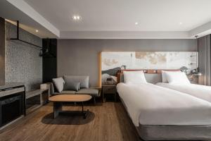 Tòa Serenity – Phòng Cao Cấp Hai Giường Đơn (Building Serenity - Superior Twin Room)
