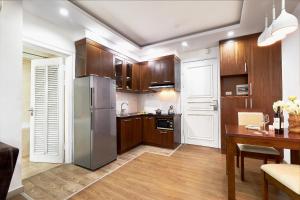 Căn Hộ Nhỏ Cao Cấp Có Giường Lớn (Superior Studio with King Bed)