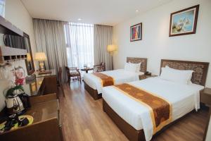 Phòng Superior hướng thành phố 2 giường (Superior City View Twin Room)