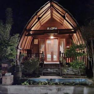 Phòng Hai Giường Đơn Loại Sang (Deluxe Twin Room)