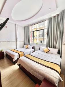 Phòng 4 Người Có Ban Công (Quadruple Room with Balcony)