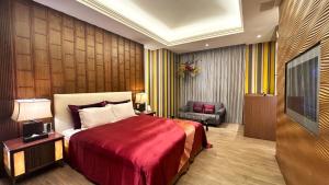 Standard Double Room (Check-in after 23:00)