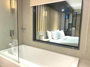 Phòng Loại Sang Giường Đôi (Deluxe Double Room)