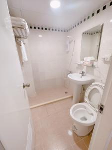 Phòng Tiêu Chuẩn Giường Đôi (Standard Double Room)