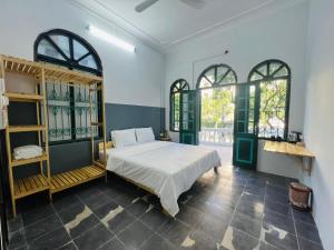 Phòng Deluxe Giường Đôi Có Ban Công (Deluxe Double Room with Balcony)