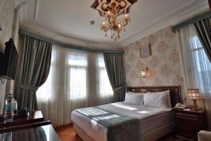 Superior Double or Twin Room room in Blue House Hotel