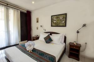 Phòng Deluxe Giường Đôi Có Ban Công (Deluxe Double Room with Balcony)