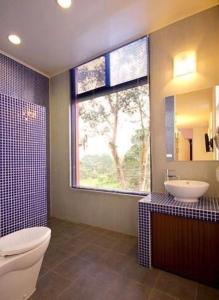 Phòng Cổ Điển Cho 4 Người (Classic Quadruple Room)