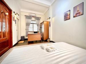 Phòng Đôi Loại Sang (Deluxe Double Room)