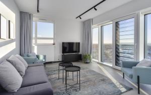 View Apartment with 2 bedrooms room in Poznan Apartments Towarowa