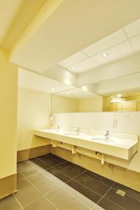 Phòng đơn - Chỉ dành cho nữ, gói Eco (Single Room - Female Only, Eco Plan)