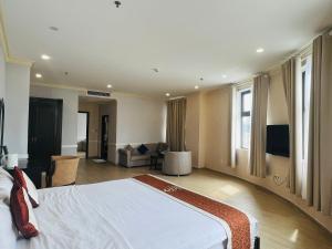 Suite Giường Lớn (King Suite)