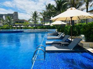 Biệt Thự Có Hồ Bơi Riêng (Villa with Private Pool)