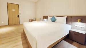 Phòng Tiêu chuẩn giường đôi không có cửa sổ (Standard Double Room without Window)