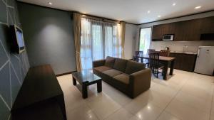 Suite Hạng Tổng Thống (Presidential Suite)