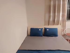 Phòng Giường Đôi Có Phòng Tắm Riêng (Double Room with Private Bathroom)