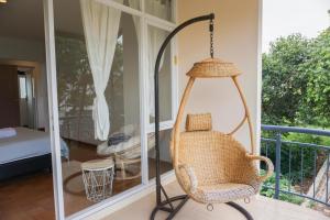 Căn Hộ 3 Phòng Ngủ (Three-Bedroom Apartment)