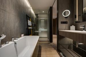 King Times Suite