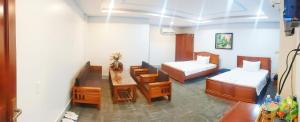 Phòng 2 Giường Đơn Nhìn Ra Núi (Twin Room with Mountain View)