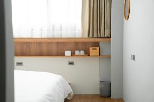 Phòng Chic (Chic Room)