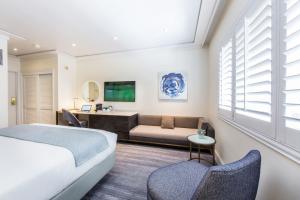 One-Bedroom Suite room in Mosaic Hotel