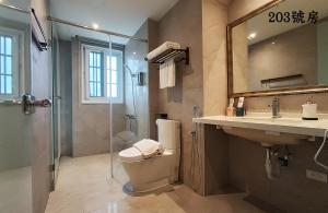 Phòng Giường Đôi Có Ban Công (Double Room with Balcony)