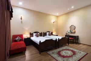 Junior Suite Twin Room with Balcony and Afternoon Tea