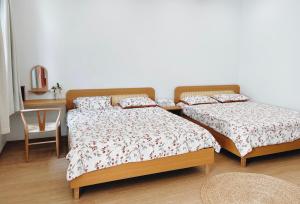 Phòng Giường Đôi Có Sân Hiên (Double Room with Terrace)