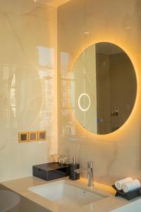 Phòng có giường Queen và ban công (Queen Room With Balcony)